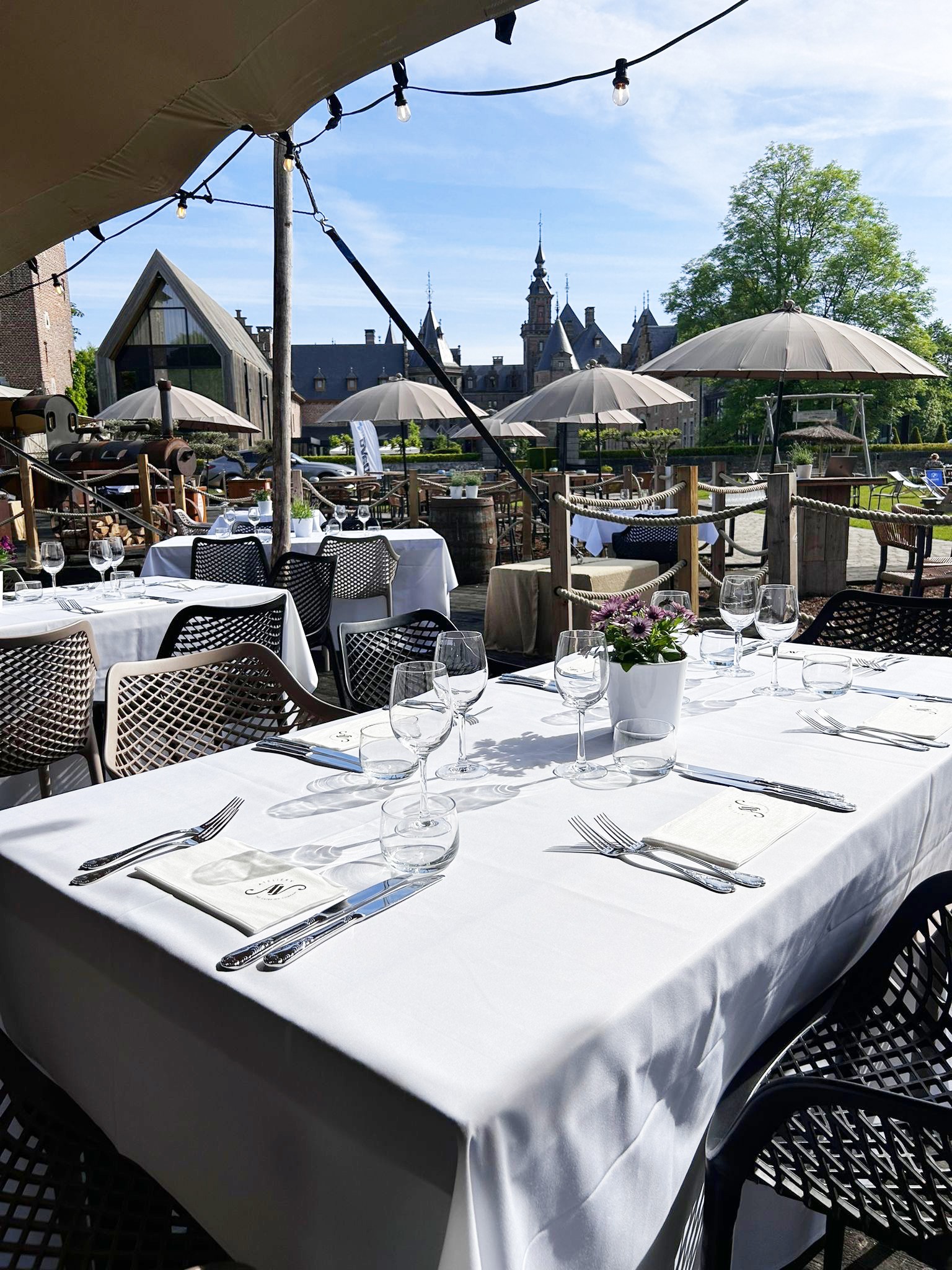 Ruben Robeyns Zomerbar Jardin du Commandeur opent opnieuw bij Kasteel van Ordingen ...
