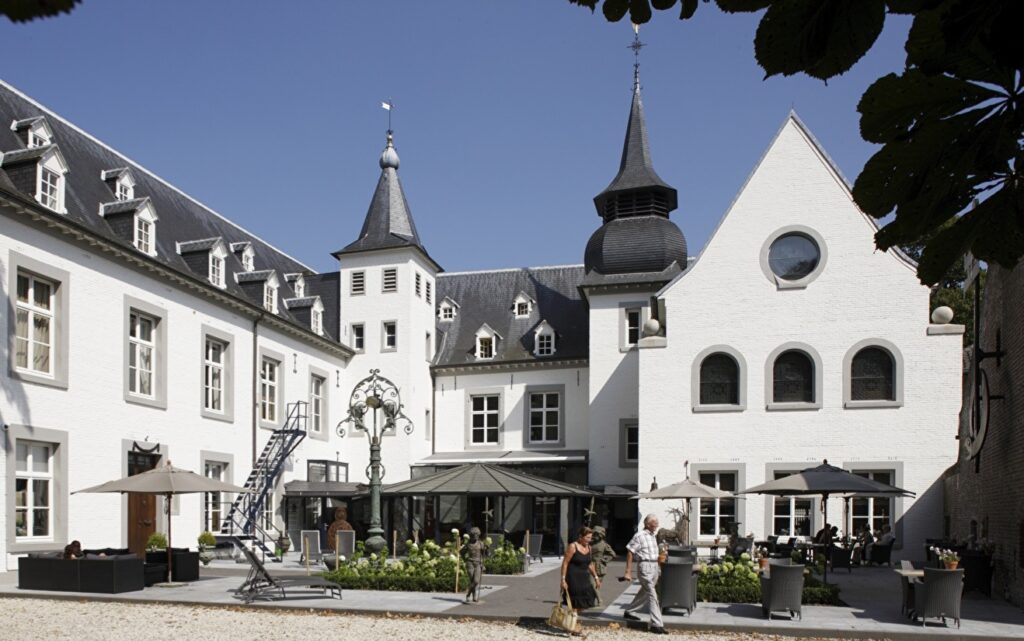 ECLECT hotels overname Limburg