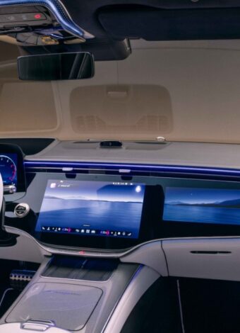 Mercedes-Benz S-klasse, Autoworld